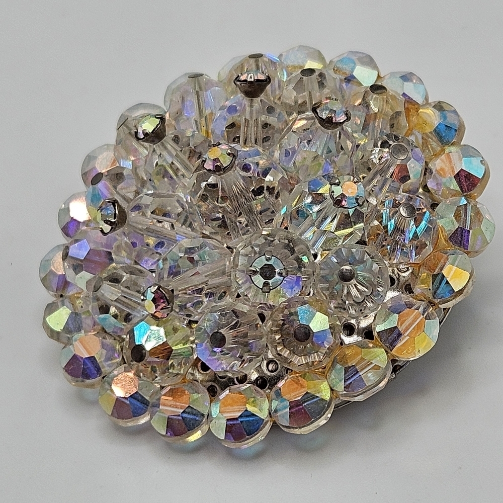 VINTAGE Iridescent Aurora Borealis Crystal Domed Round Cluster Brooch Pin